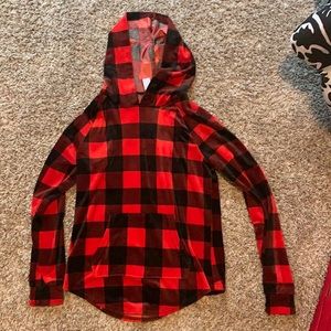 No boundaries(size:M)red & black checkered hoodie